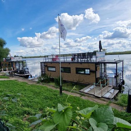 Hotel Hausboote Unteres Odertal Hausboot Kranich Schwedt Exterior foto